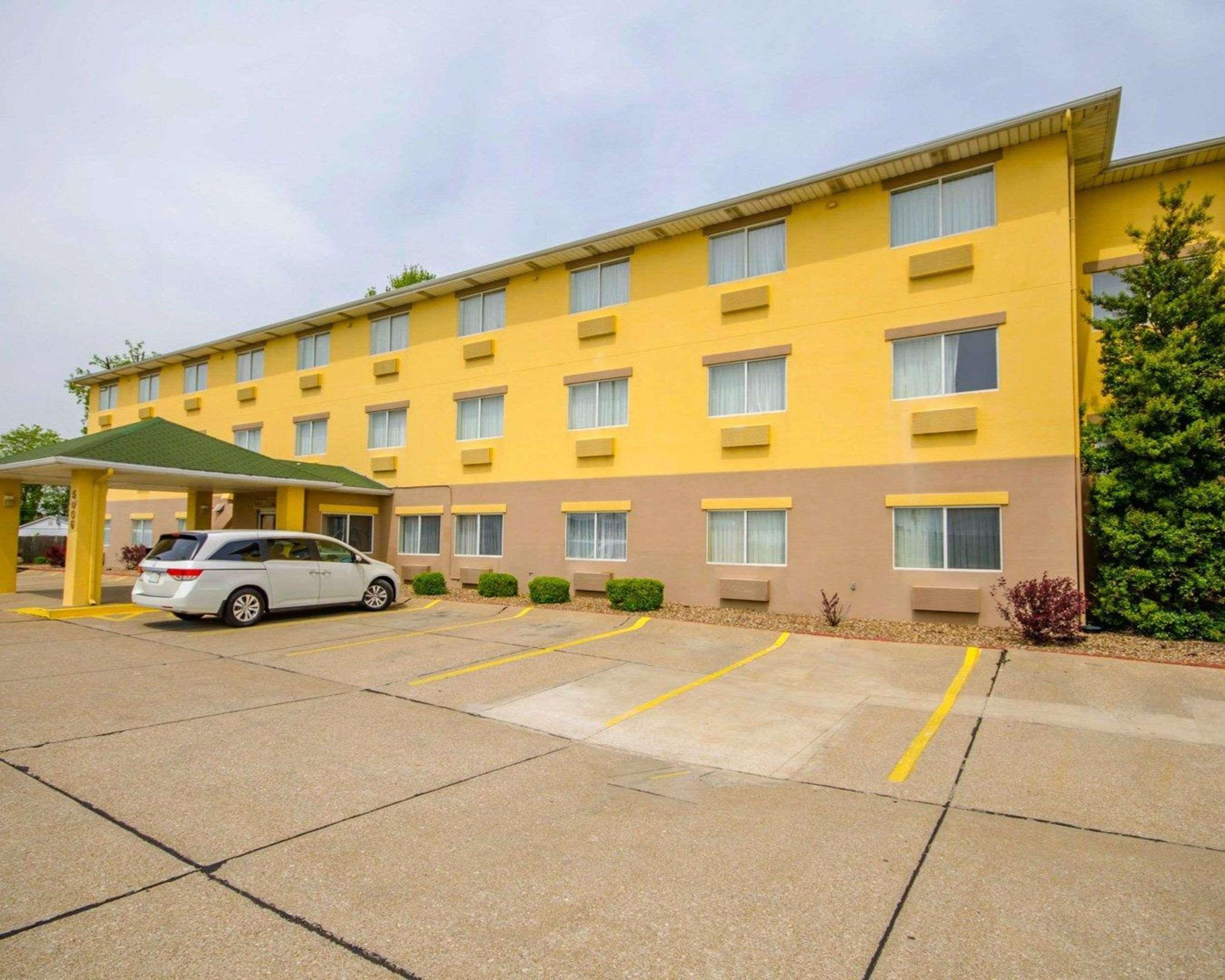 Quality Inn East Evansville Exterior photo